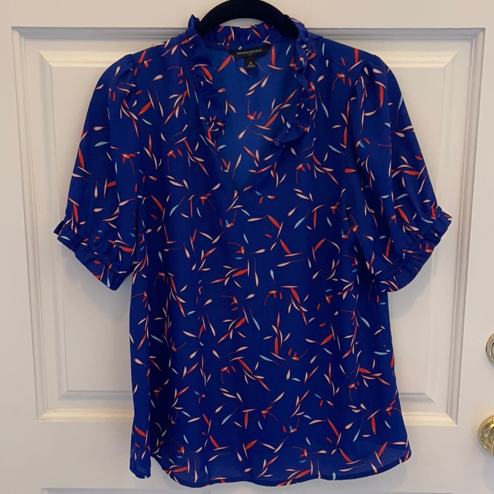 Banana Republic blouse, Size M